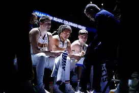 丹佛掘金训练开放日;集结日防线松动引欢呼;CBA常规赛在即;球队文化再被提及 丹佛掘金训练开放日;集结日防线松动引欢呼;CBA常规赛在即;球队文化再被提及