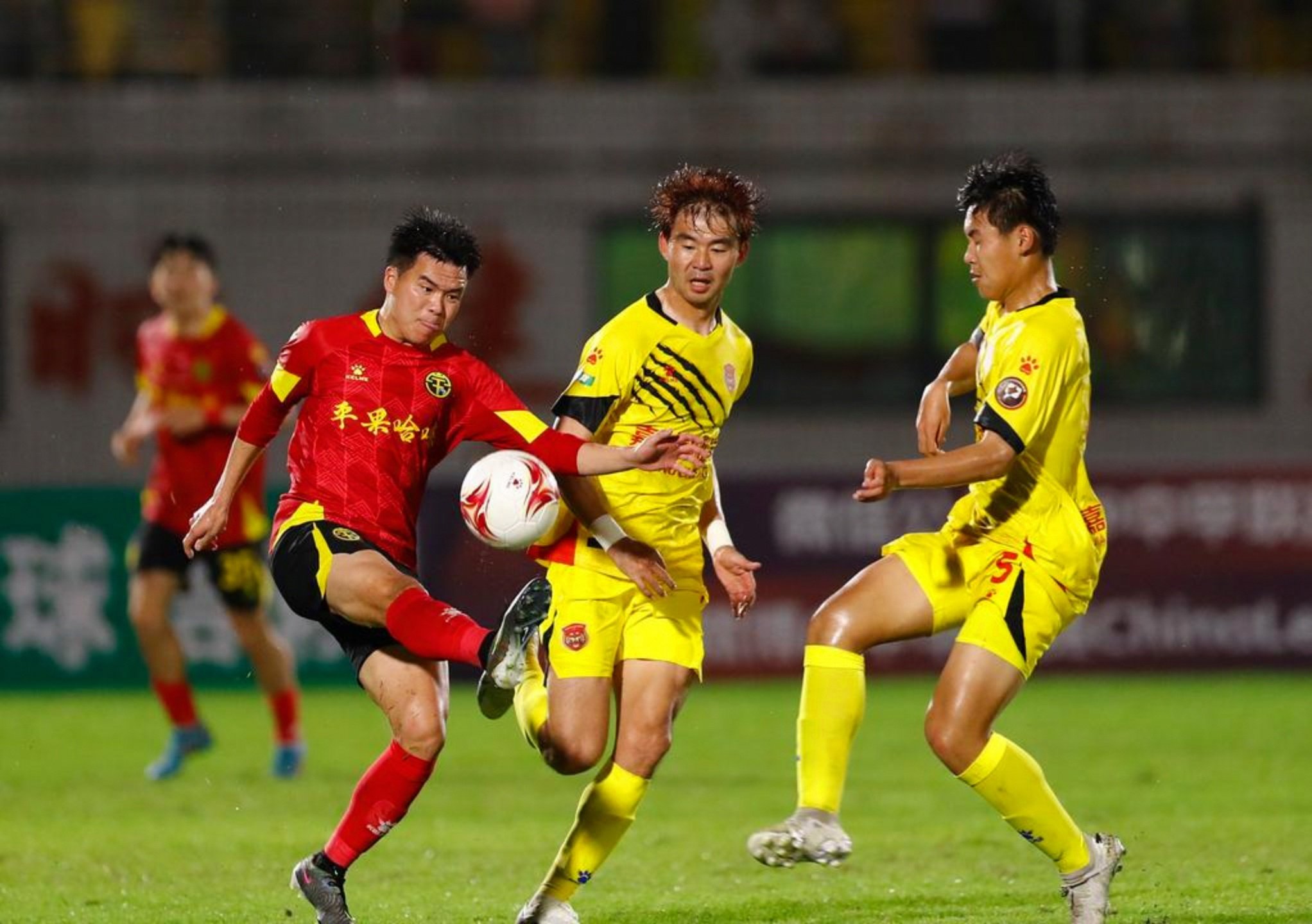 哈哈体育十年信誉-德乙转会汇总最新消息