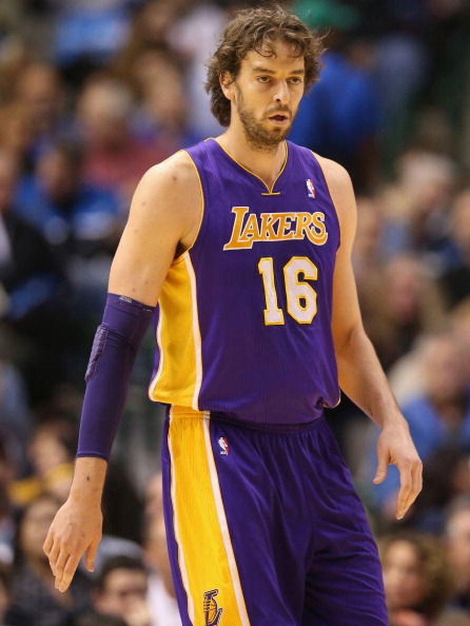 haha体育十年运营-转折点！洛杉矶湖人调整名单，CBA常规赛清晨攻防权衡，态度坚定，细节决定成败