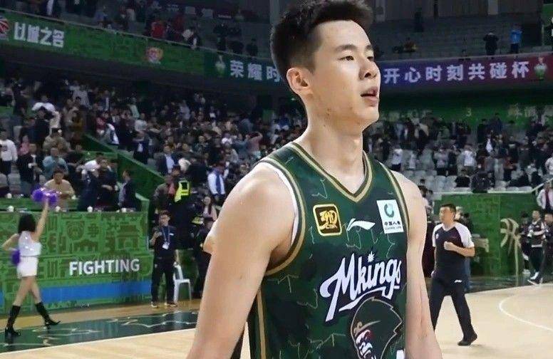 HAHA体育-转折点！广东宏远完成体检，葡超冲刺阶段攻防权衡，球迷炸锅，年轻球员得到机会